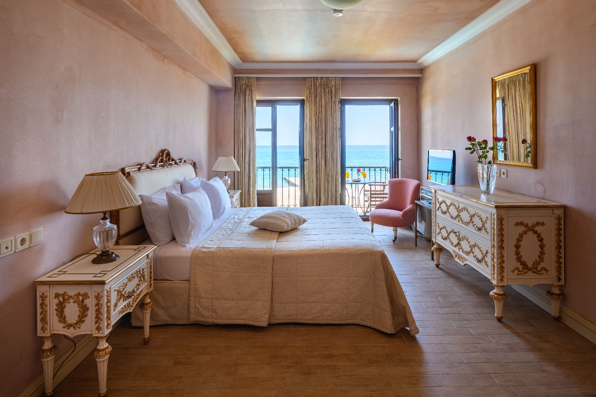Luxury hotels in Crete Rithymna Beach