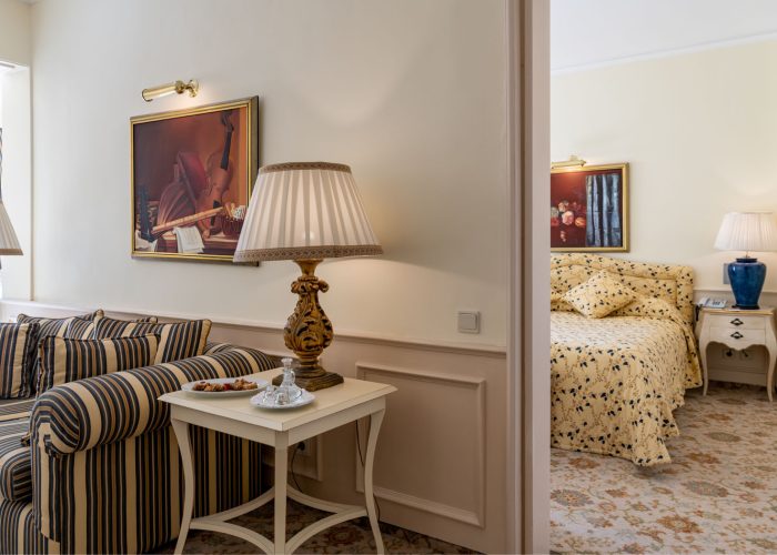 rithymna_beach_classic_family_room_seafront_6