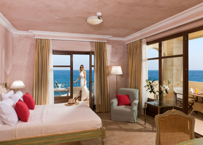 rithymna_beach_mythica_bungalow_suite_beachfront_3