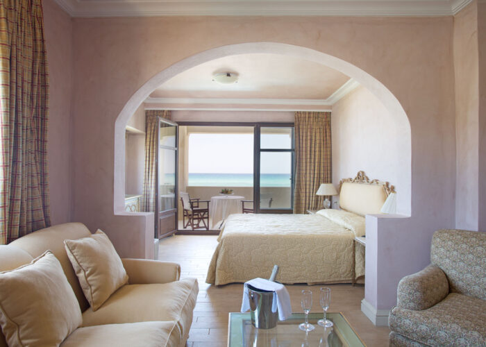 rithymna_beach_mythica_bungalow_suite_beachfront_4