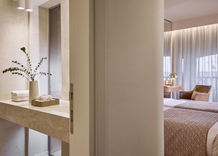 rithymna_beach_mythica_two_bedroom_suite_sea_view_3